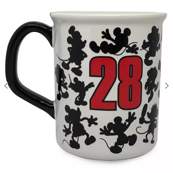 Mickey Mouse Color-Changing Mug - Picture 7 of 8